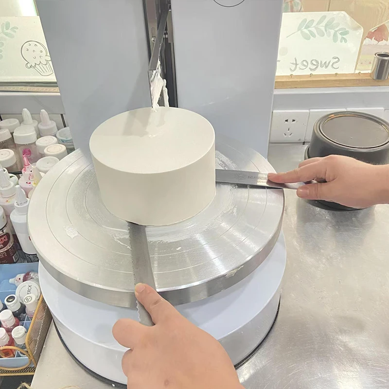 Small Model Round Birthday Cake Buttercream Icing Decoration Cake Machine