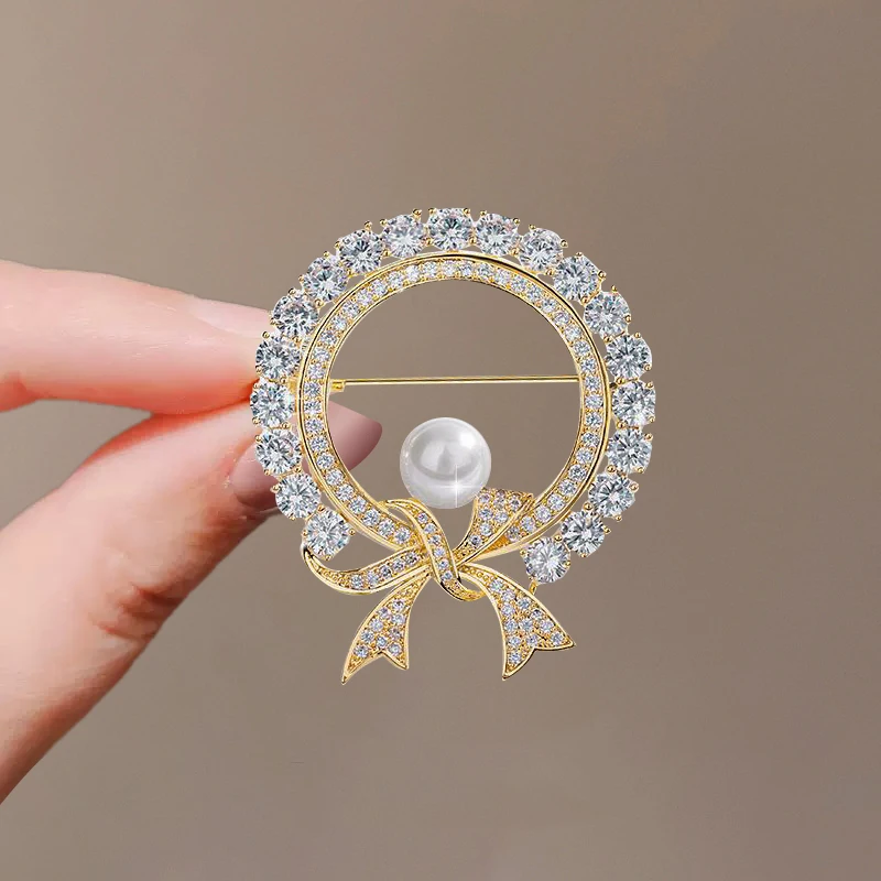 Female Round White Crystal Pearl Bowknot Brooches For Women Fashion Creative Luxury Gold Color Alloy Brooch Safety Pins