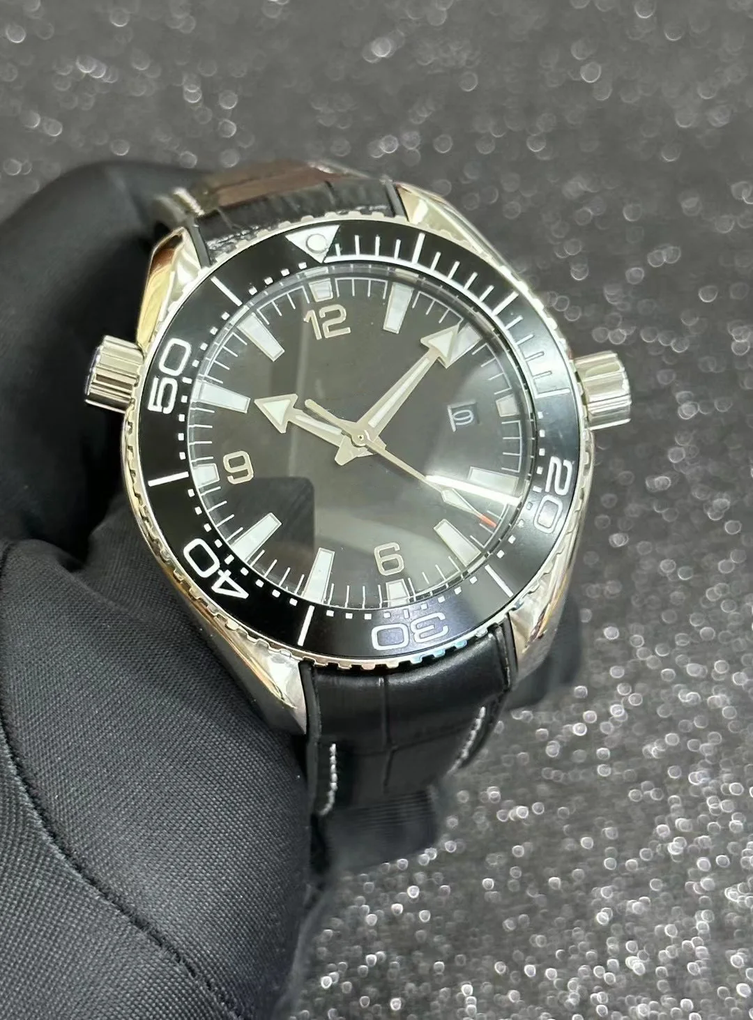 Custom-made stainless steel high-quality mechanical wristwatches that are trendy, fashionable and luxurious