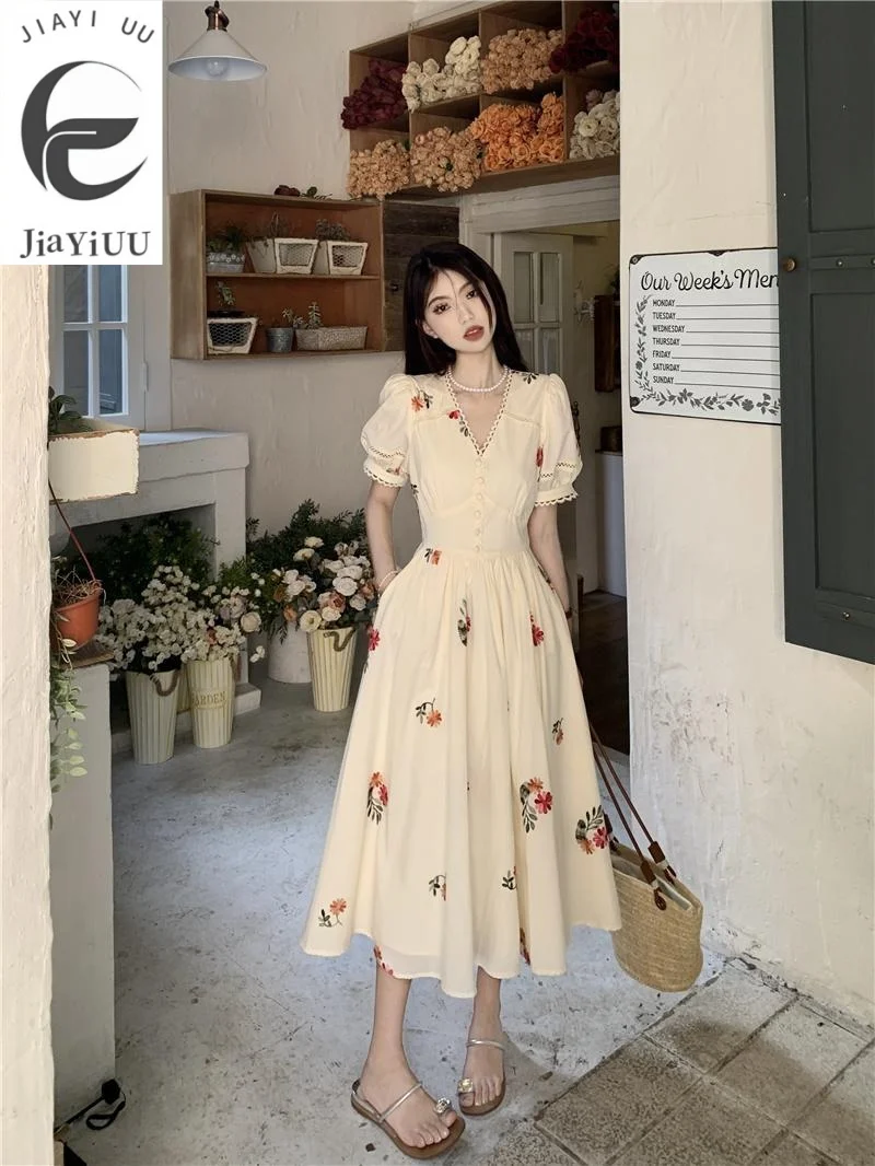 2024 Women\'s Summer French Tea Break Retro Fragmented Flower Dress New Design Feeling Slim and Long Skirt Trendy