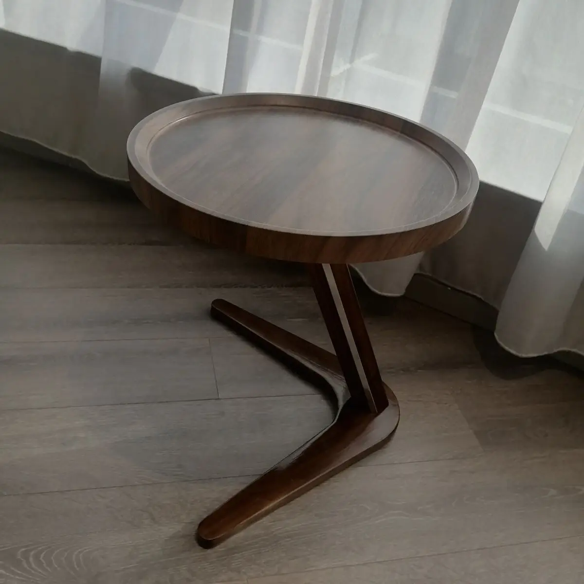 無垢材サイドテーブル-ナチュラルエンド-コンパクトソファ-小さなアパート-ナイトスタンド-ミニマリストコーナー-ホームエッセンシャル-軽量-ポータブル