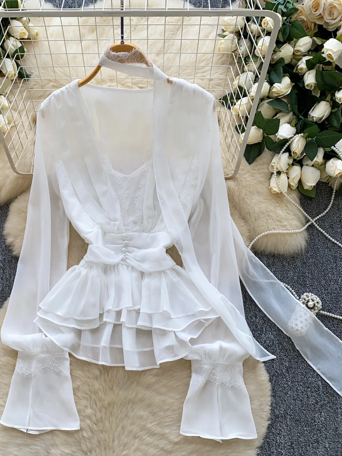 French Sle Loose Fit V-Ne Lace Trim Bluse Damen Herbst Long Sve Chiffon Irt Ne Hanging Bell Bot Eath Top