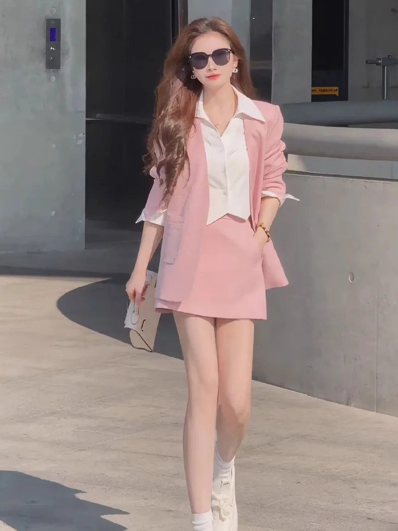 

Новый корейский модный розовый офисный женский костюм, осенний элитный пиджак с v-образным вырезом и длинными рукавами + мини-юбка, элегантный комплект из двух предметов