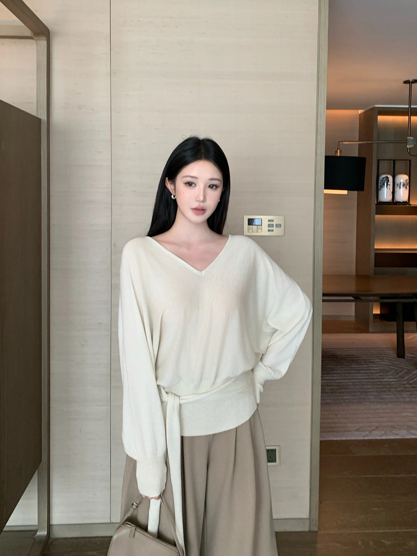 

Женский вязаный шерстяной свитер BULENG свободного кроя с длинными рукавами и V-образным вырезом, осенне-зимний, повседневный, с поясом