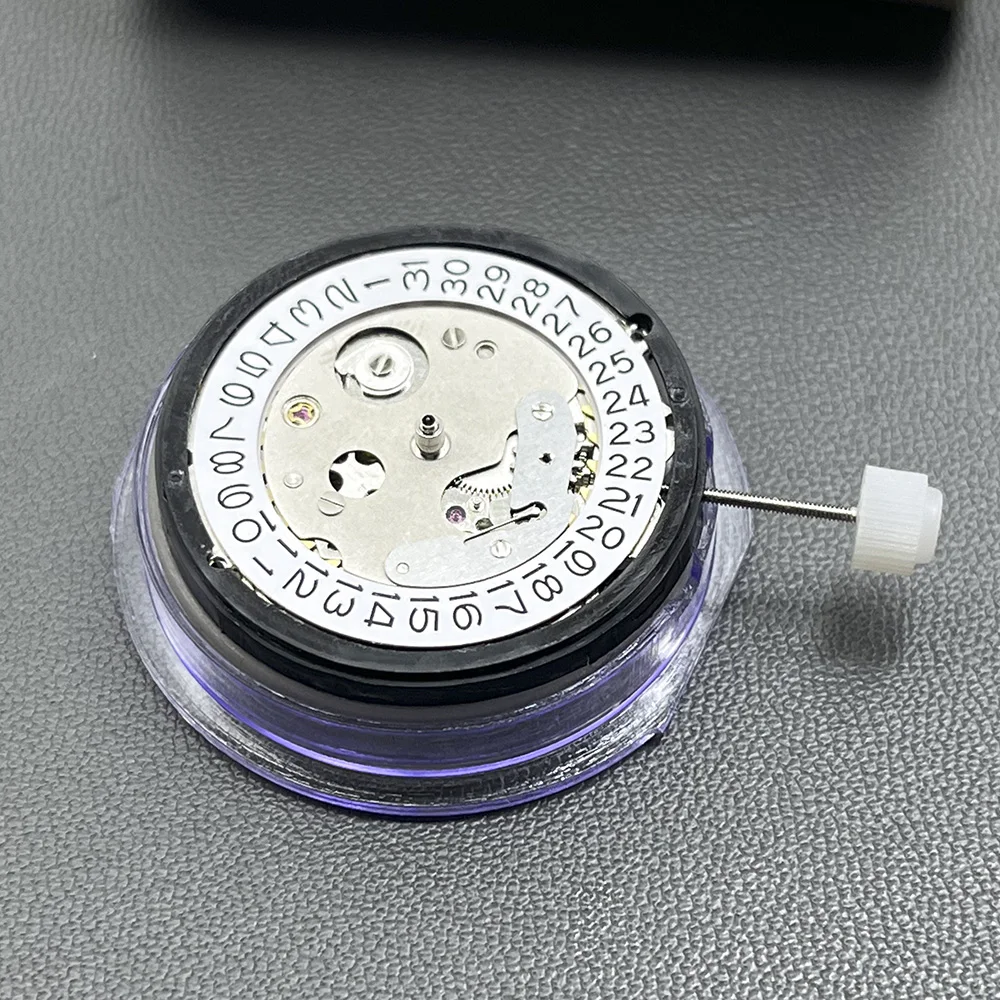 Chinese NH35 Automatic Mechanical Movement Three-Hand Single Model Replacement Part, Specially Designed for NH Watch Cases.