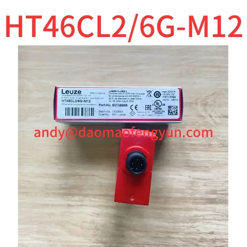 Brand New HT46CL2/6G-M12 sensor with background suppression 50136986