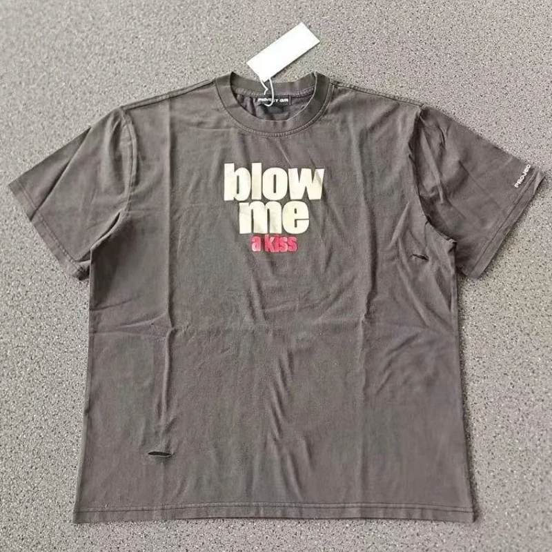 T-Shirt à Manches Courtes et Col Rond pour PROJECT G/R, Marron Délavé, Déchiré, Vintage, Lettres, Lèvres Imprimées, Régulier, Y-T