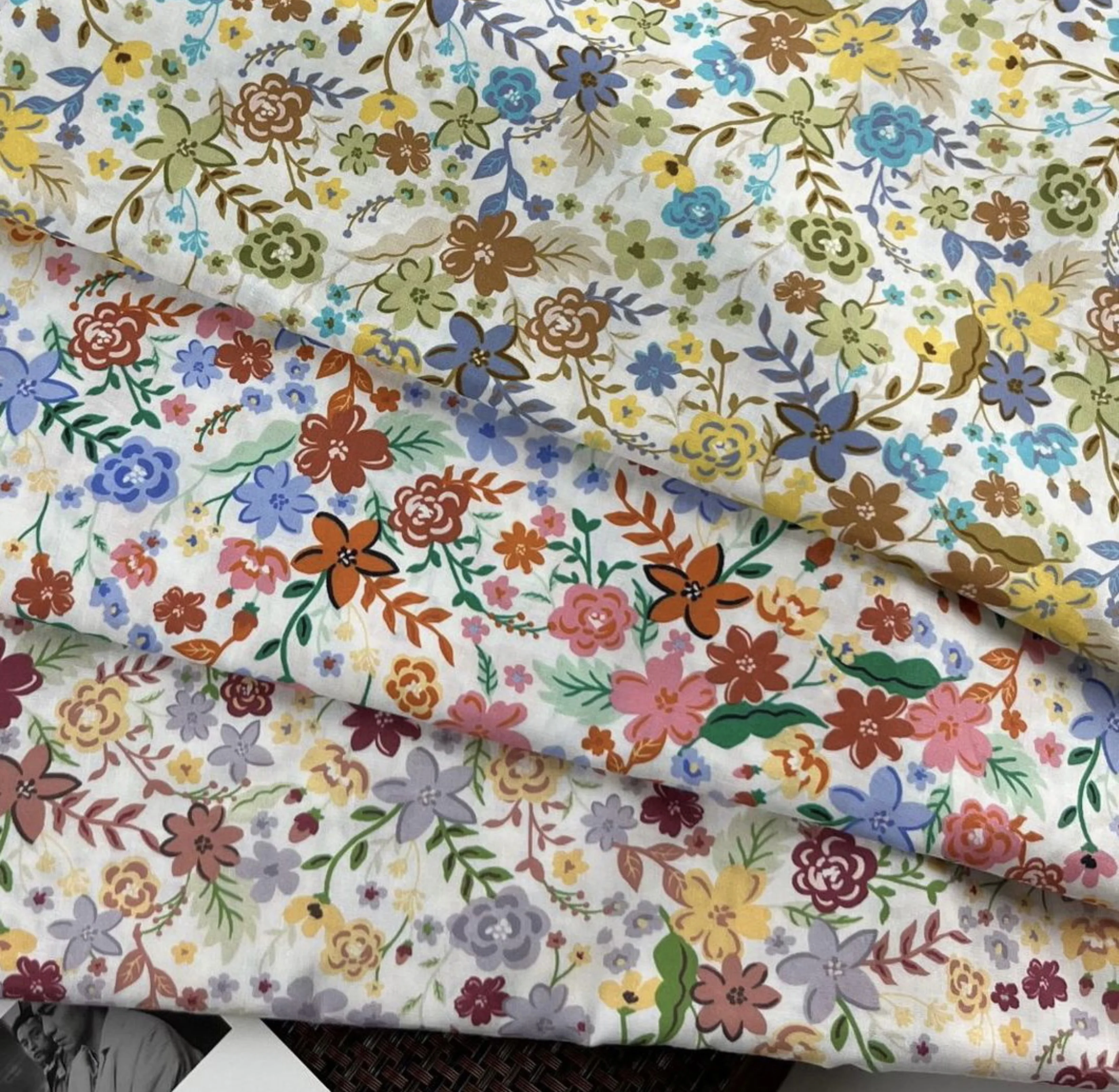 

0.5m/1m/3mVintage Floral Printed Cotton Fabric Soft Breathable Cotton Sewing Material for DIY Crafts Dresses Quilts Home Decor