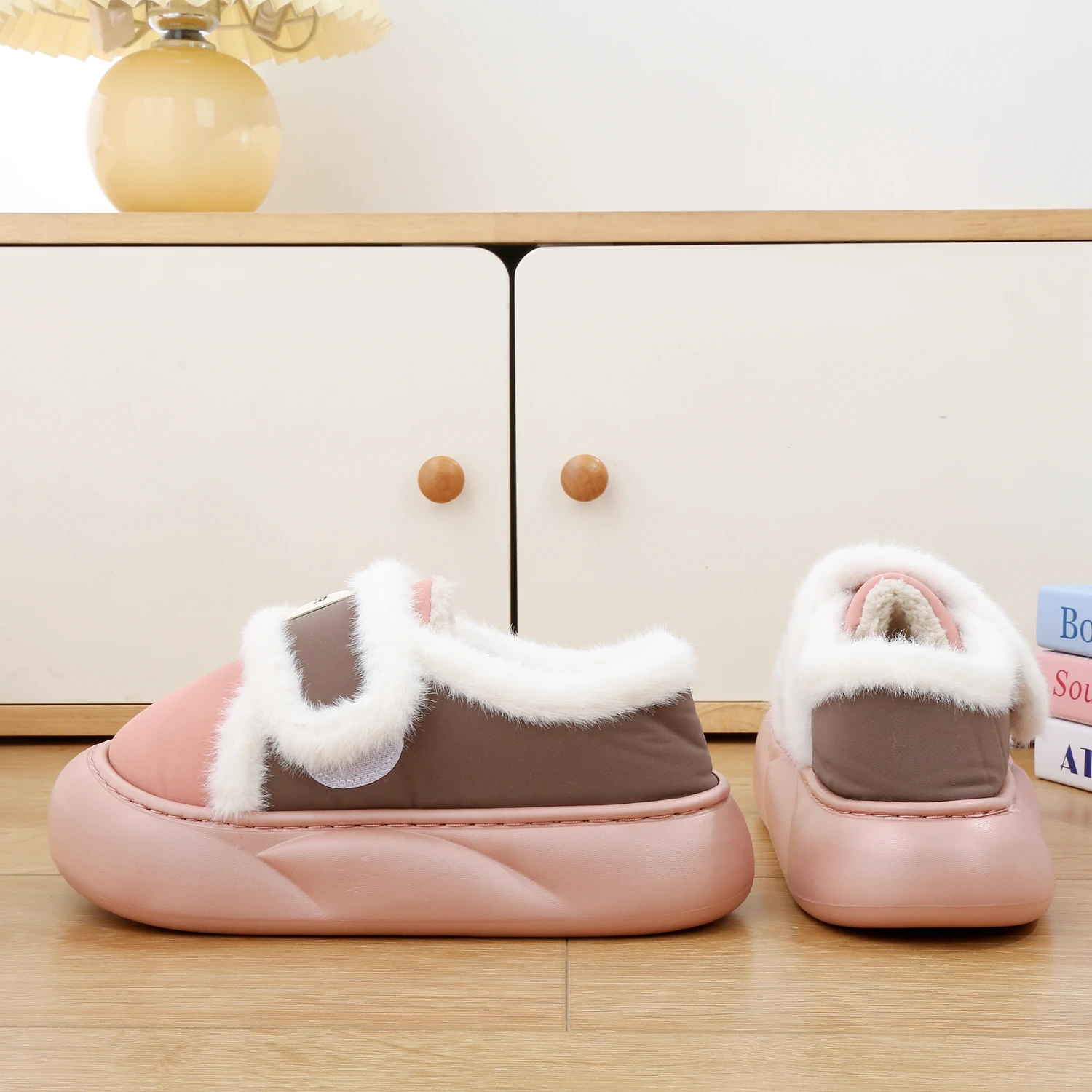 Winter Unisex Schattige Cartoon Koe Warm Pluche Slippers Paar Indoor Antislip Huis Glijbanen Mannen Vrouwen Teen Wrap Huis Katoenen Schoenen