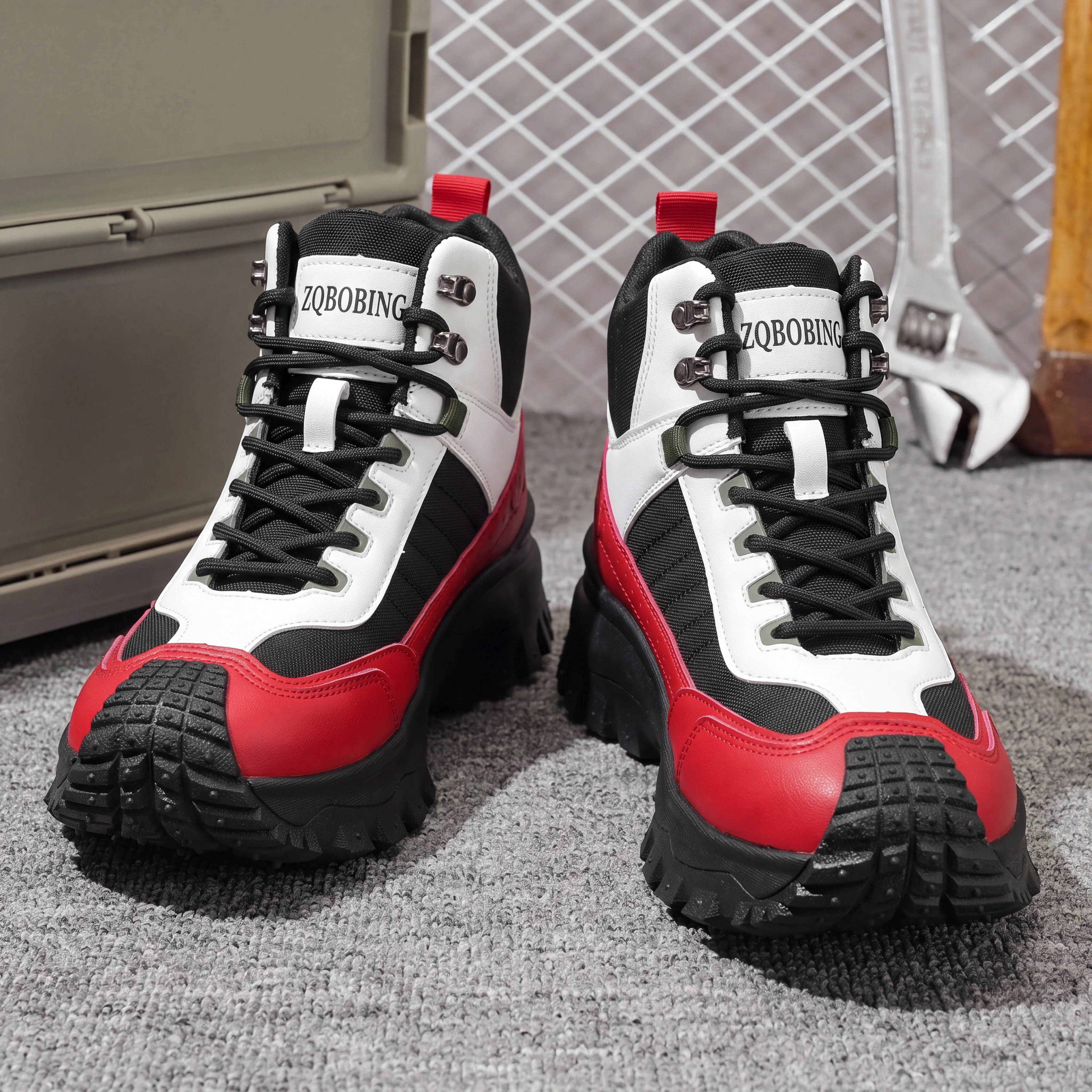 Neue Herbst- und Winter-High-Top-Outdoor-Wanderschuhe für Herren, Größen 39-48, dickbesohlte, rutschfeste, verschleißfeste Arbeitsschuhe, Farbblockierung, vielseitig, trendig, höhenvergrößernde Herren-Sportschuhe – Detail 10