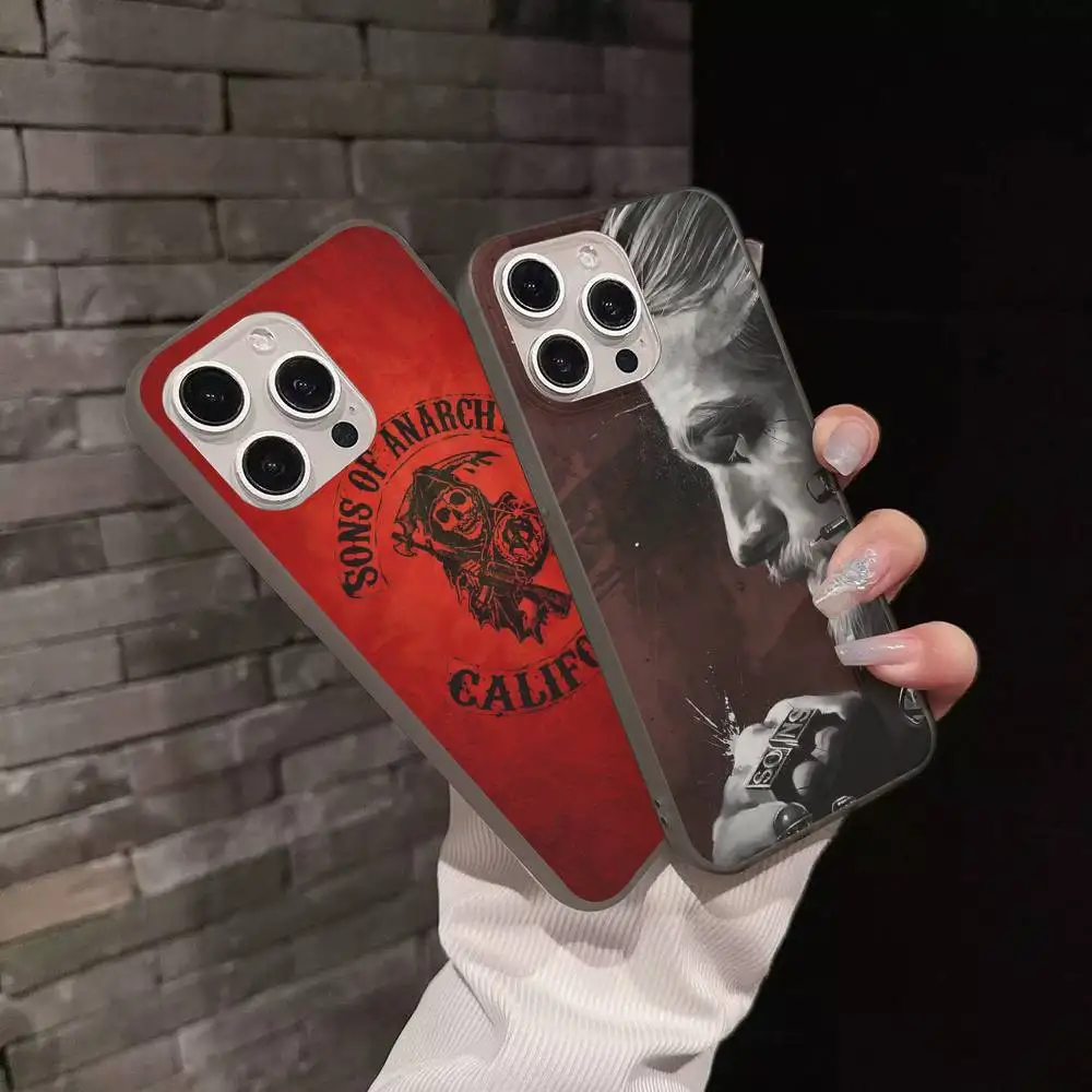 

Action Tv Sons Of Anarchy Phone Case For IPhone 16 15 17 Pro 11 12 13 14 Pro Max Plus Soft Ripple Silicone Cover Shell