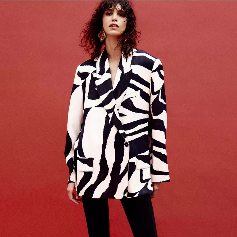 

Модный костюм с животным принтом, джет, женская повседневная одежда, Новое поступление, осень 2025 г., свободная удобная верхняя одежда