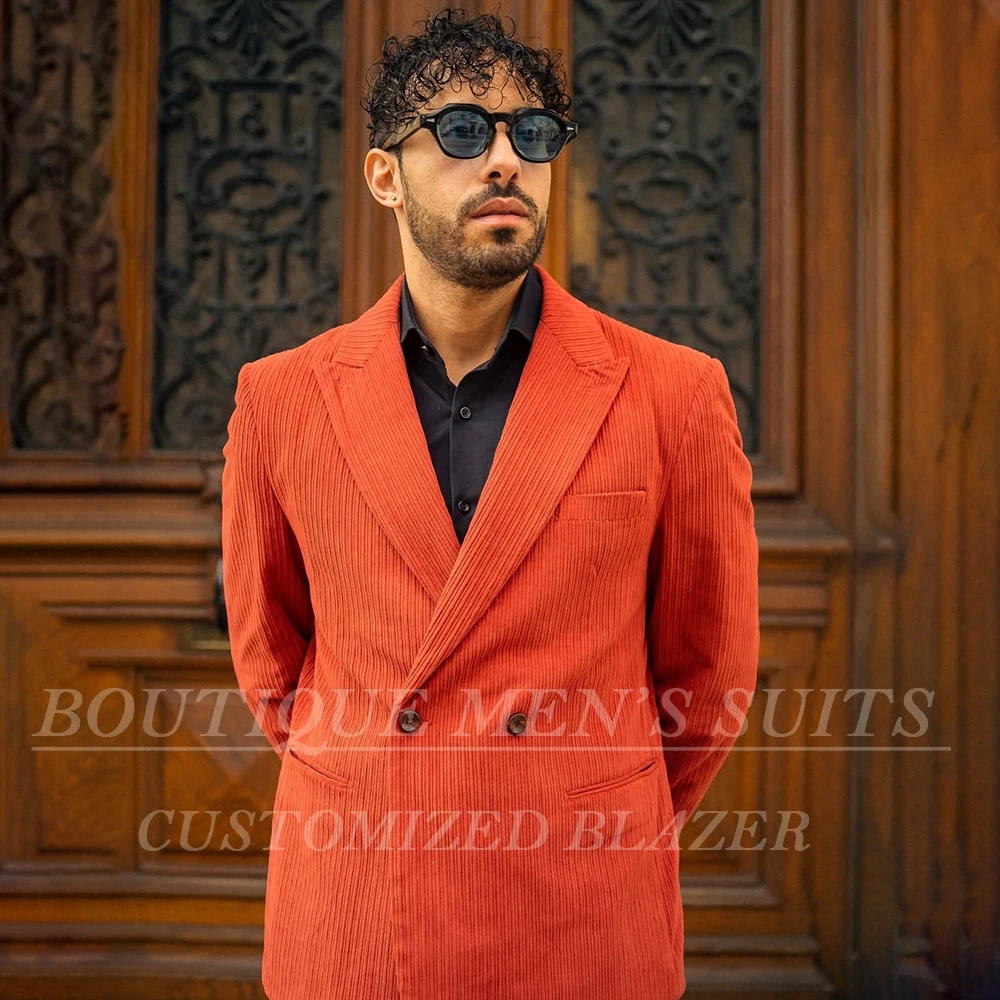 

Вельветовые костюмы для мужчин, высококачественный двубортный пиджак с пиковыми лацканами для отдыха с подплечниками, роскошная куртка-брюки из двух предметов