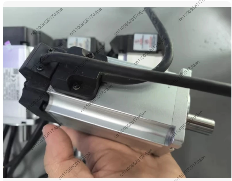 SV-X3MH040A-N2LN Prueba de motor de segunda mano OK