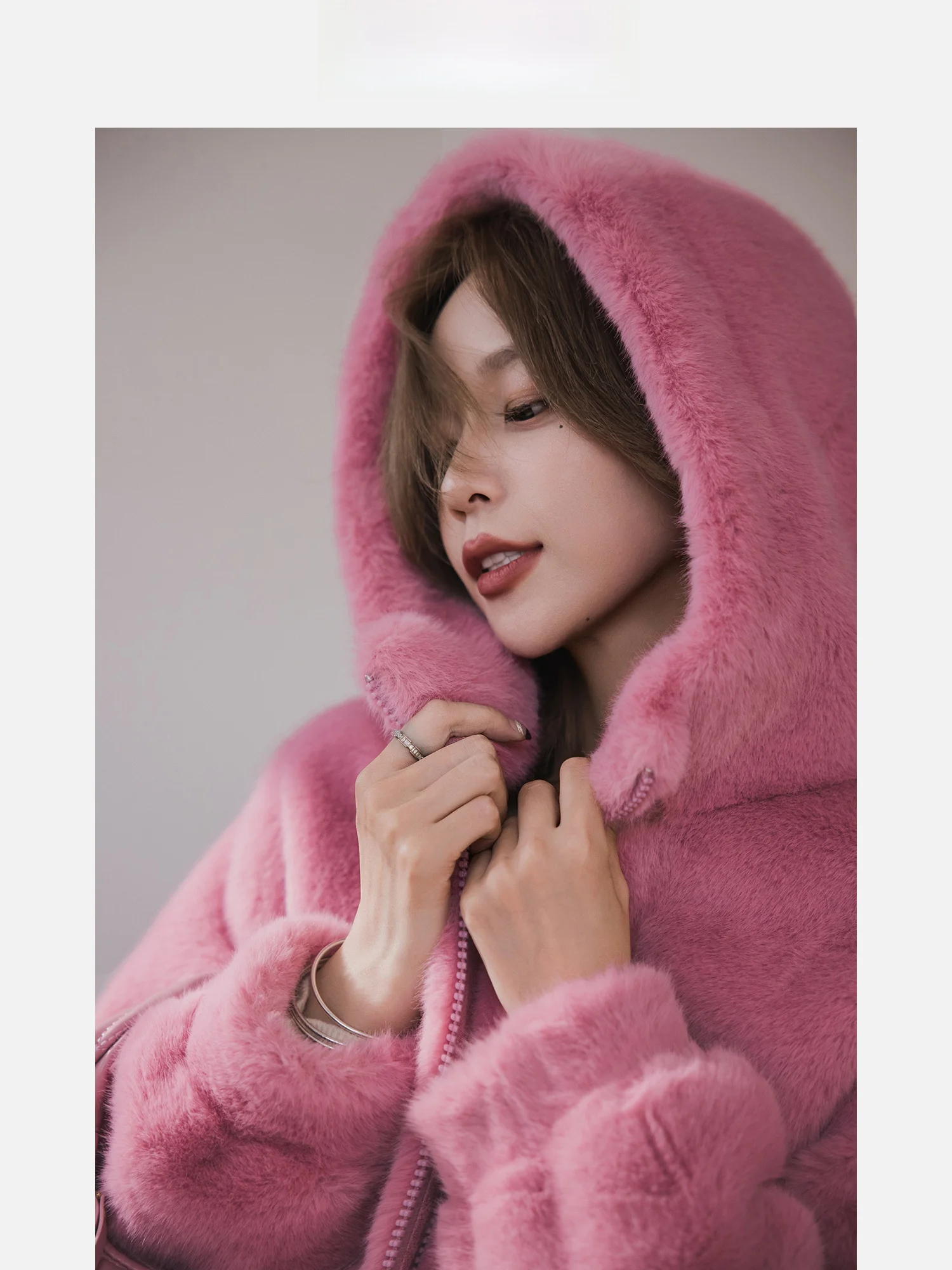 

Ele Women's Faux Fur Coat Autumn Winter New Sle All-Match Hat Inteated Straight Tube Top Quali Polyester Fiber