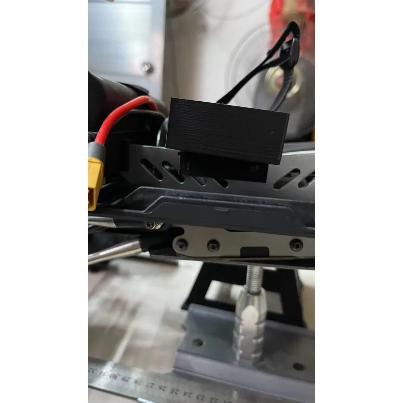 Direct Fit with Original Screw Holes 3D Printed Auxiliary Battery Tray for YK4061 1/6 Scale RC Ultra Low CG Rock Crawler