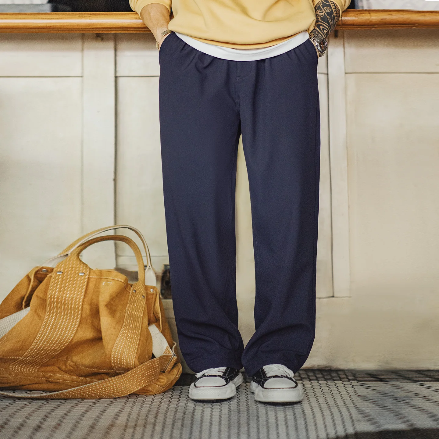 

Maden Men's Easypants Winter Fleece-Lined Waterproof Pants Anti-static Straight-Leg Outdoor Hiking Casual Trousers Elastic Waist