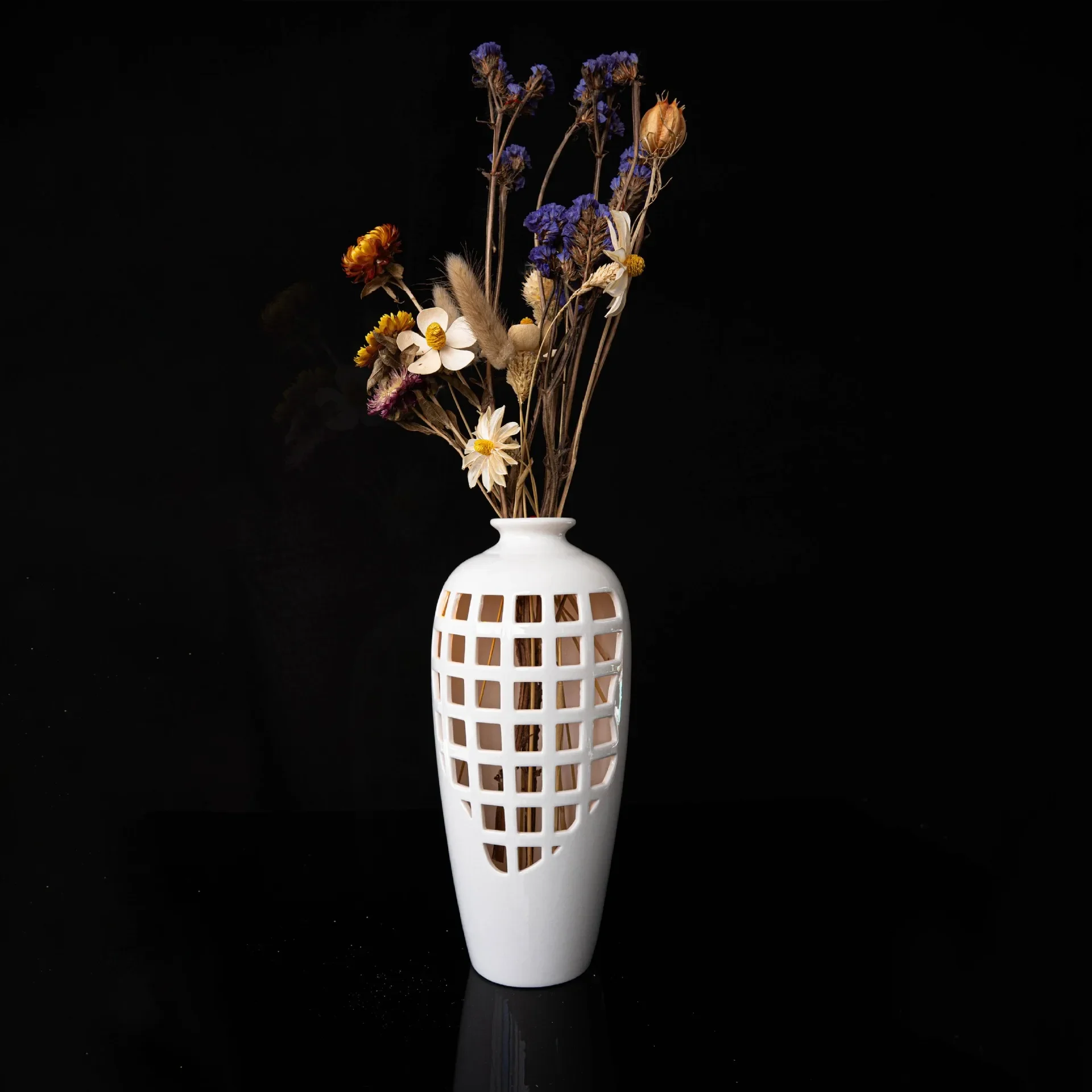 Special-shaped vase ceramic wholesale cross-border e-commerce Amazon popular European ins air-dried flower arrangement ornament