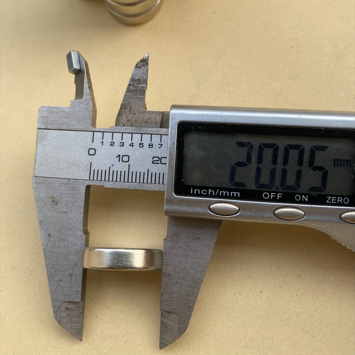N52 20x5 18X5 18x3 Standard Size  Magnet Round round Kitchen Neodymium Strong Powerful Scooter 3D Printer Billboard craft strong