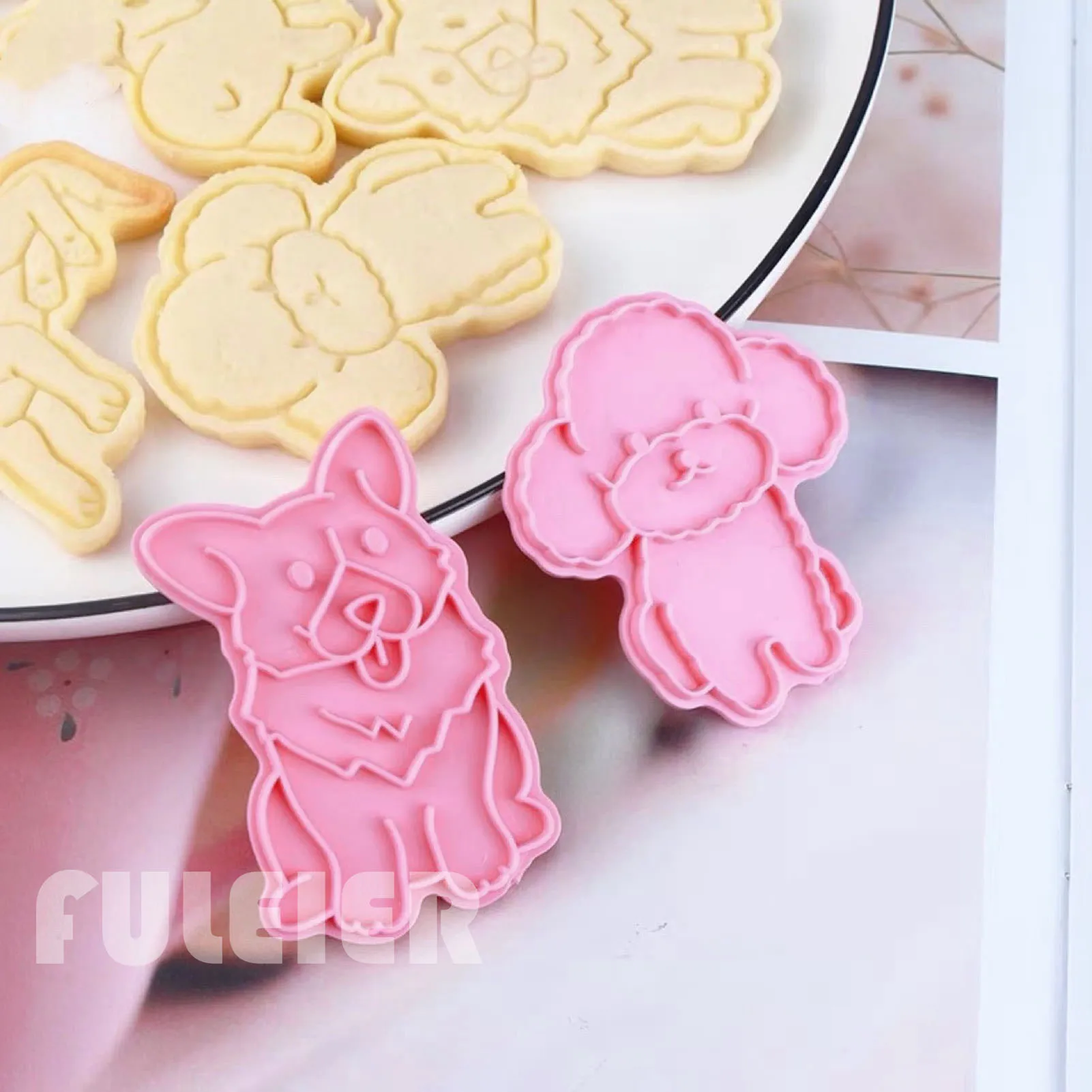 6Pcs/set Dog shape Cookies Cutters Biscuit Mold Plastic Cartoon Cookie Stamp Baking Pastry Cookie Mold