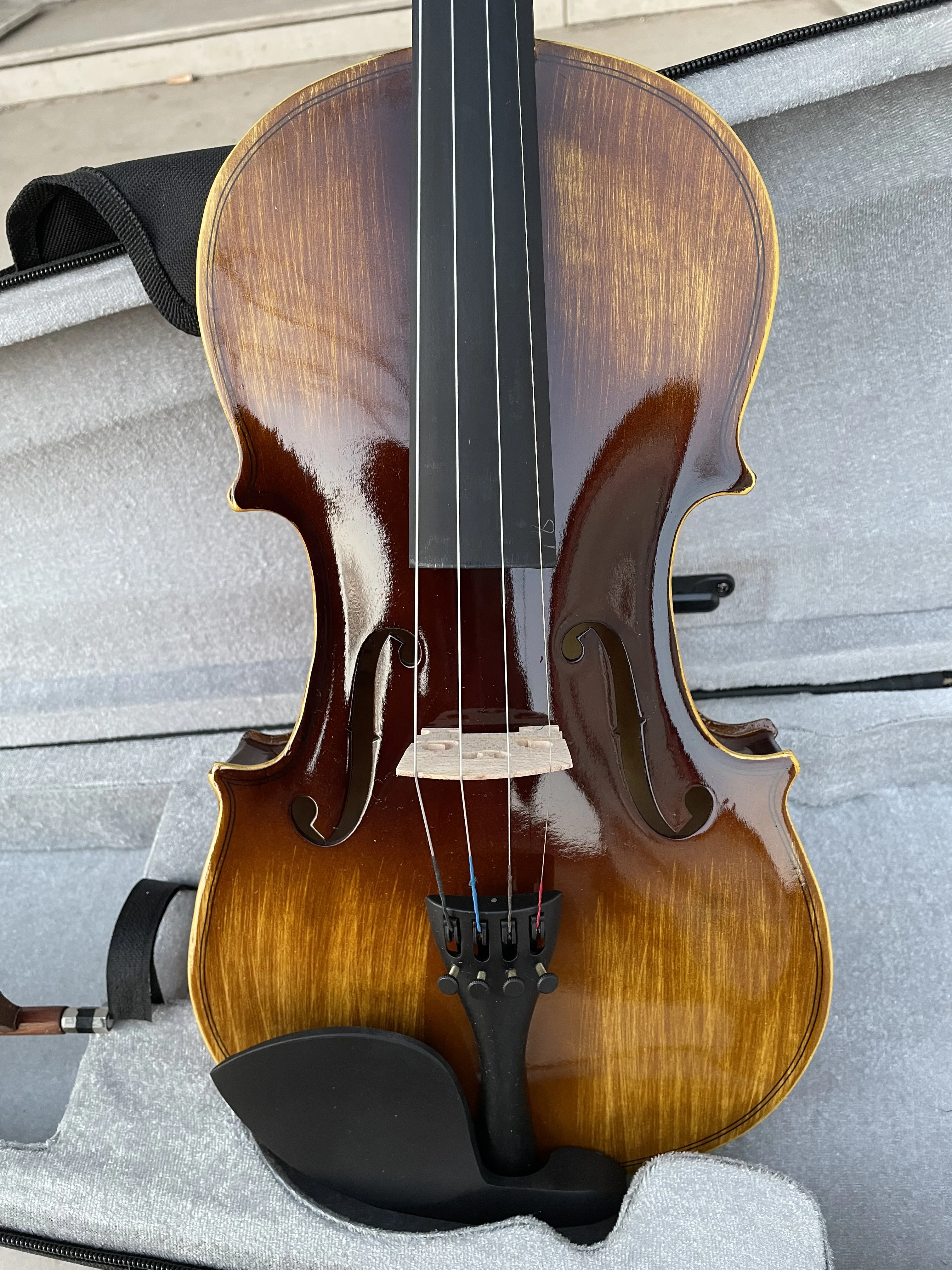 Full Size Acoustic Violin, Gloss Brush Color,Smooth Polishing Surface,Bow Case,Bridge Music Instrument, Students and Adults, 4/4