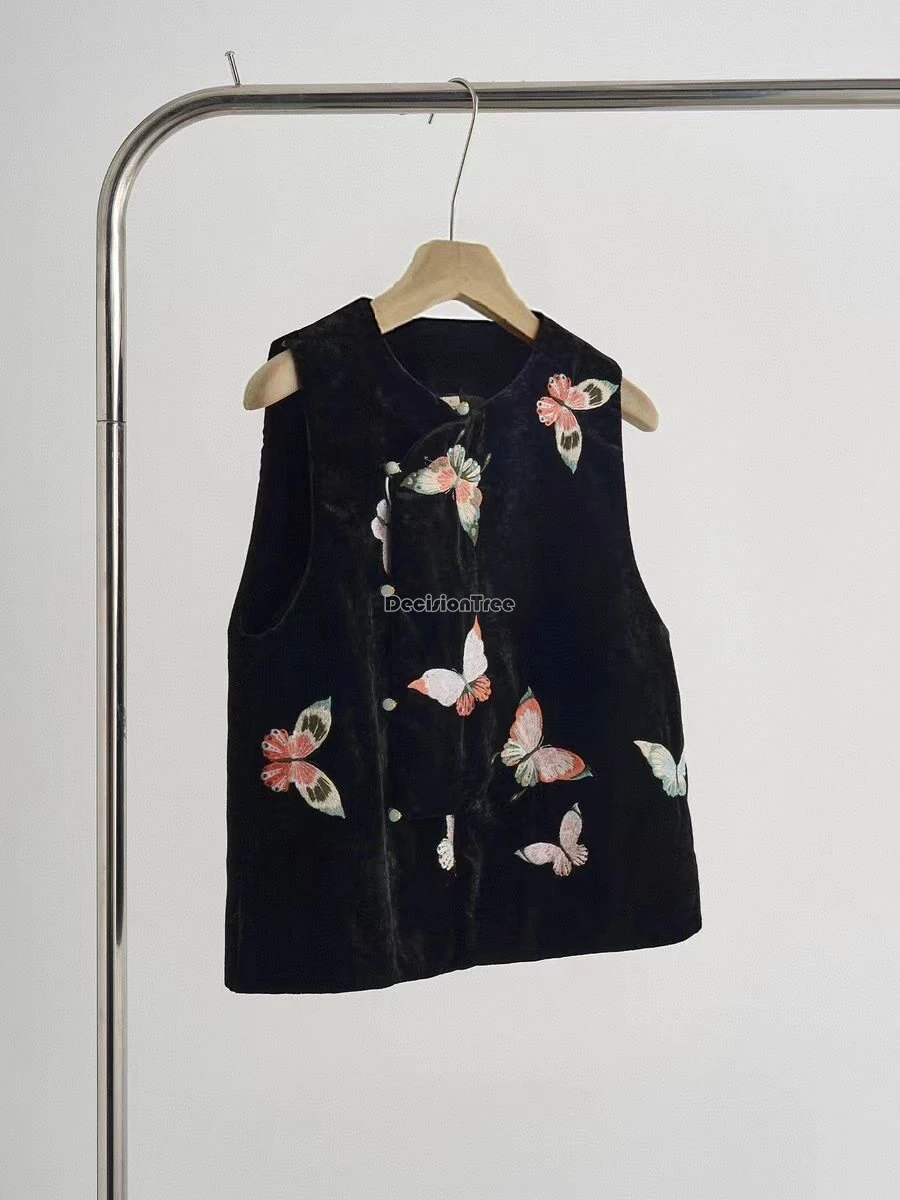 

Новая женская безрукавка в китайском традиционном стиле с вышивкой бабочек, бархатная, свободного кроя, весенняя, в стиле тан-костюм