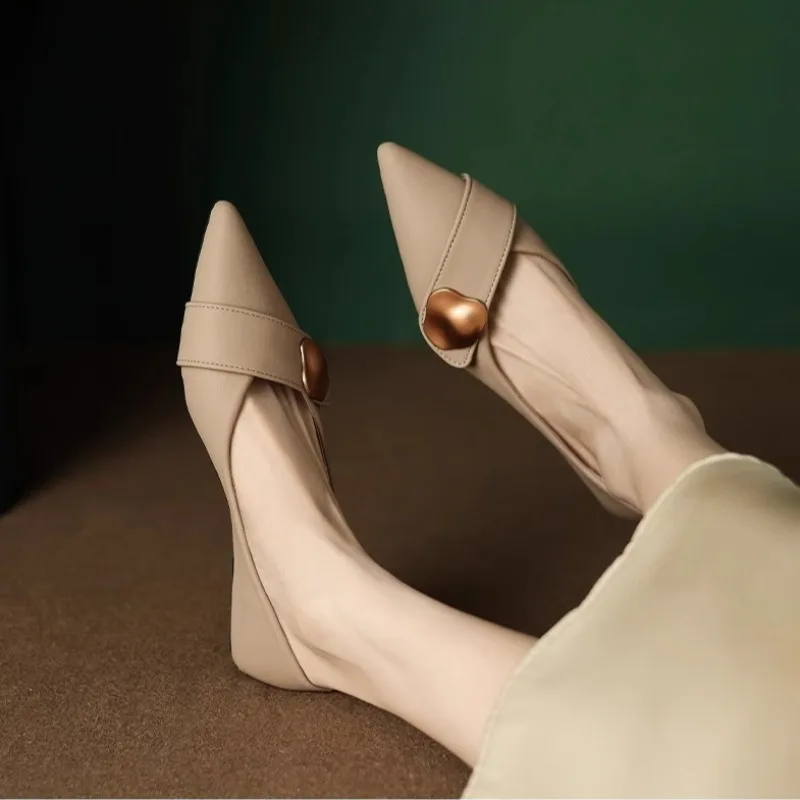 

Trend Pointed Toe Single Shoes Retro Luxury Leather Casual Loafers Fad Flat Shoes for Women Anti Slip Comfortable Women's Shoes