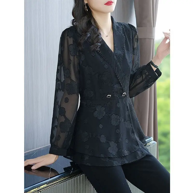 2023 Lente Zomer Nieuwe Oversized Temperament Dameskleding Bedrukt Lange Mouw Pak Kraag Forensenpullover Chiffon Shirt