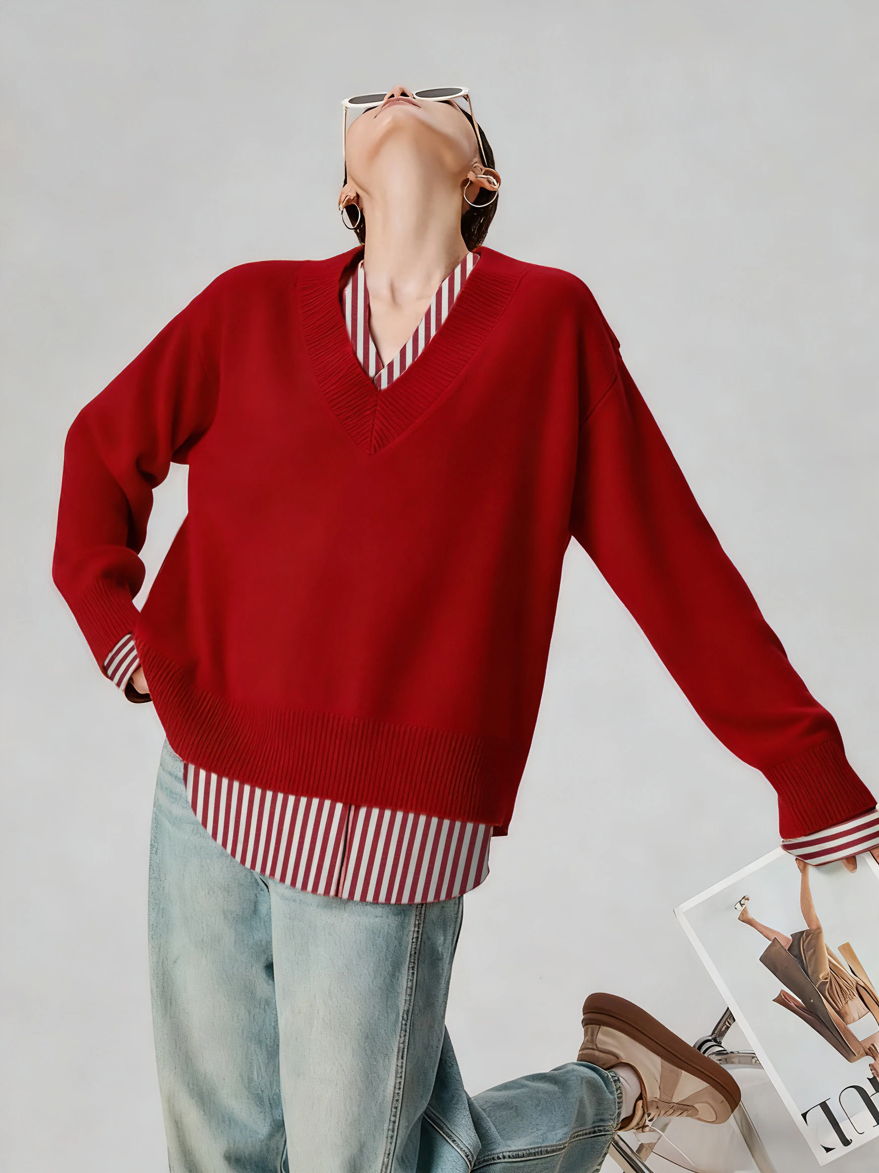 

Красный вязаный свитер с V-образным вырезом и полосками, женская свободная верхняя одежда, новинка зимы, для повседневной носки, теплая, с функцией подогрева