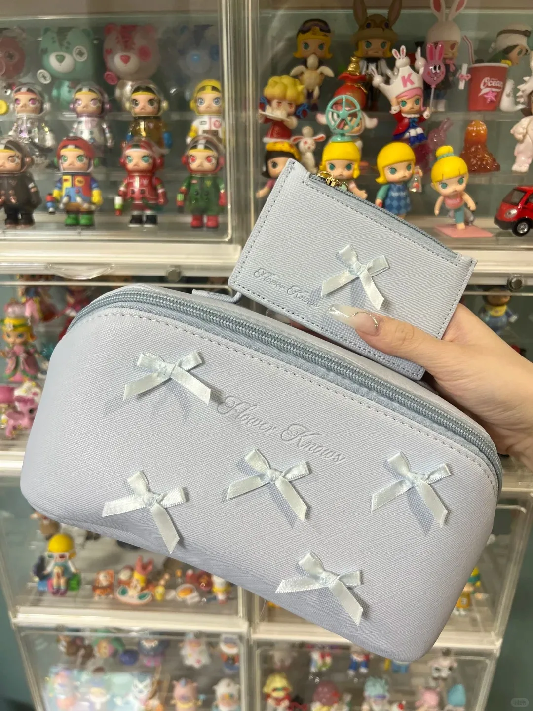 حقيبة يد Flower Knows Limited Edition Shell's Jewel ذات طراز جديد وحقيبة مستحضرات التجميل ومغناطيس الثلاجة