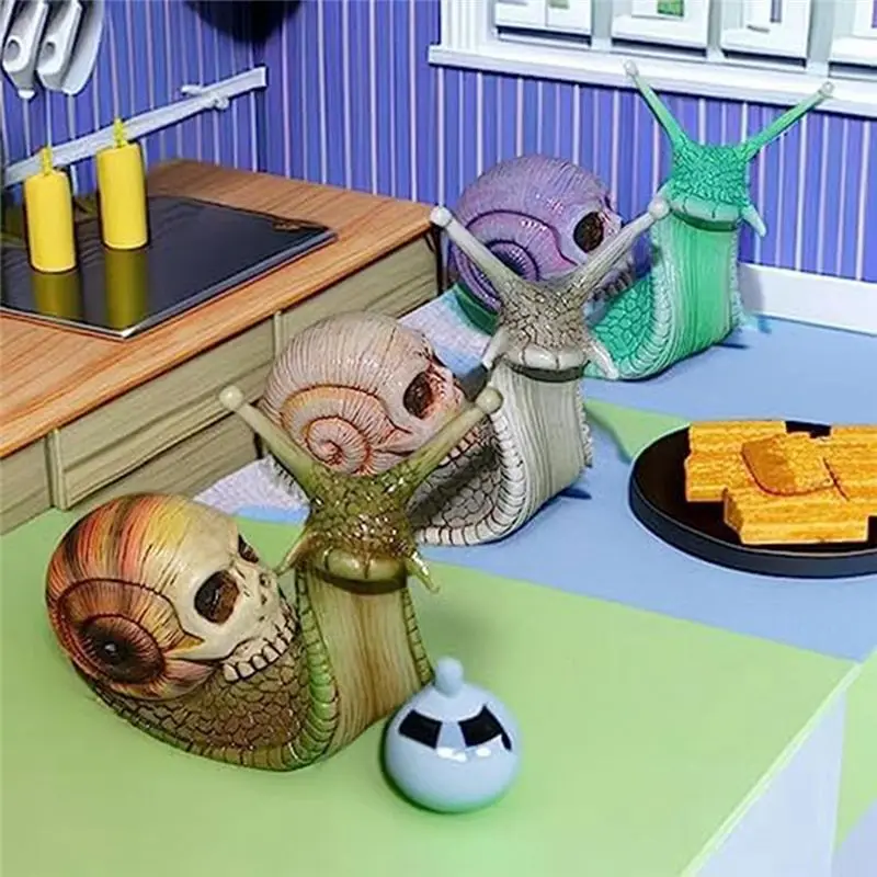AEE4-Halloween Skull Snail, Skull Sculpture, Home Decor Resin Crafts Outdoor Yard Decoration Skull Art Sculpture Ornament B Dura