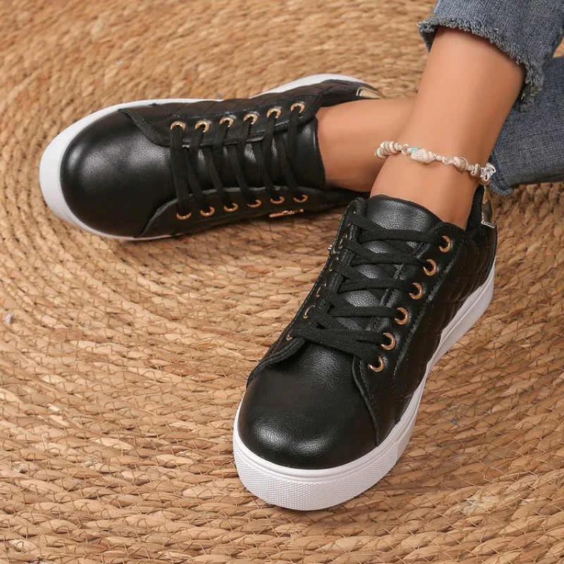

2025 Hot Women's Quilted Platform Sneakers, Breathable Lightweight Lace-up Casual Shoes for Daily Wear