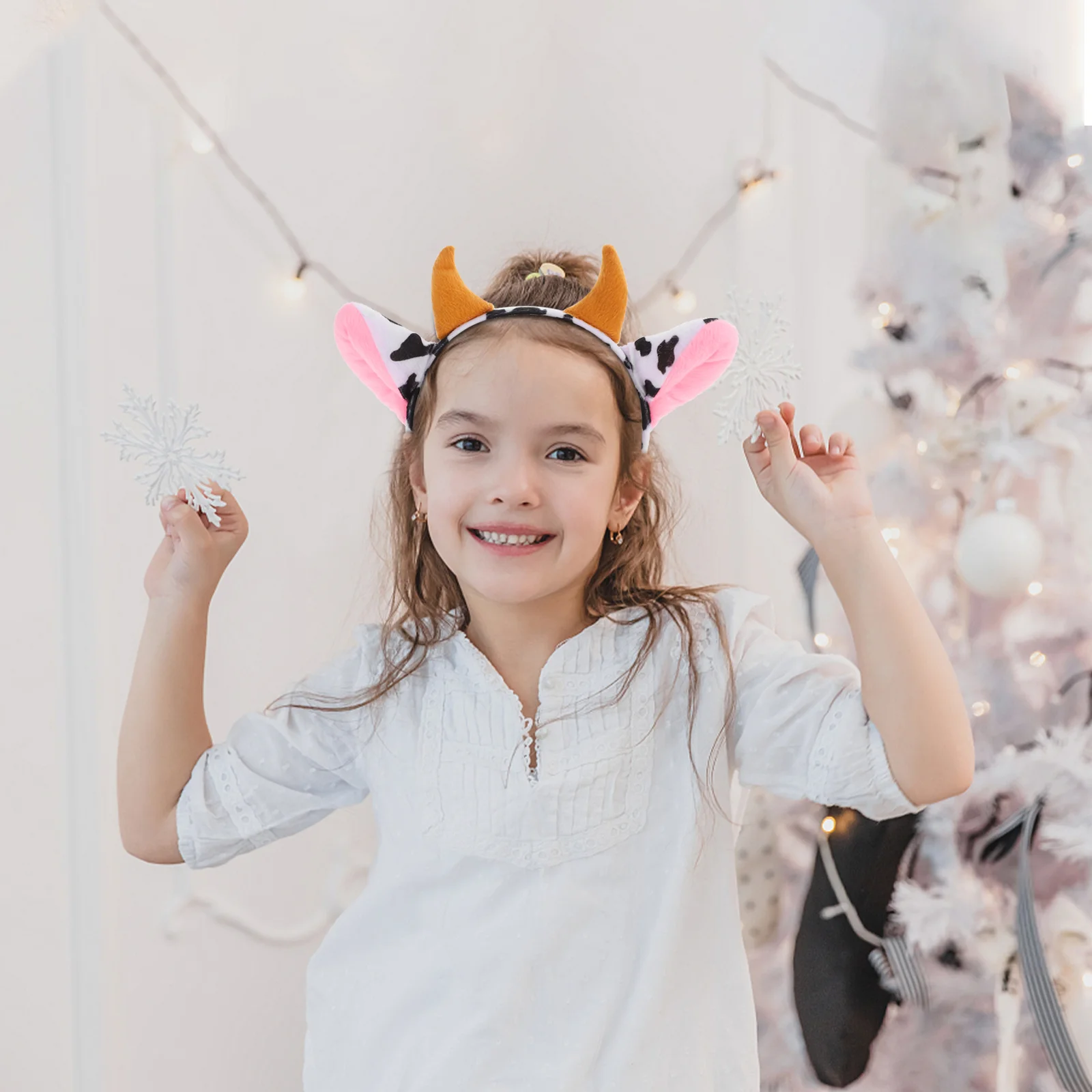 

2pcs Cartoon Dairy Cow Ears and Horns Design Headband Hairhoop Hair Accessiores for Party Show Performance