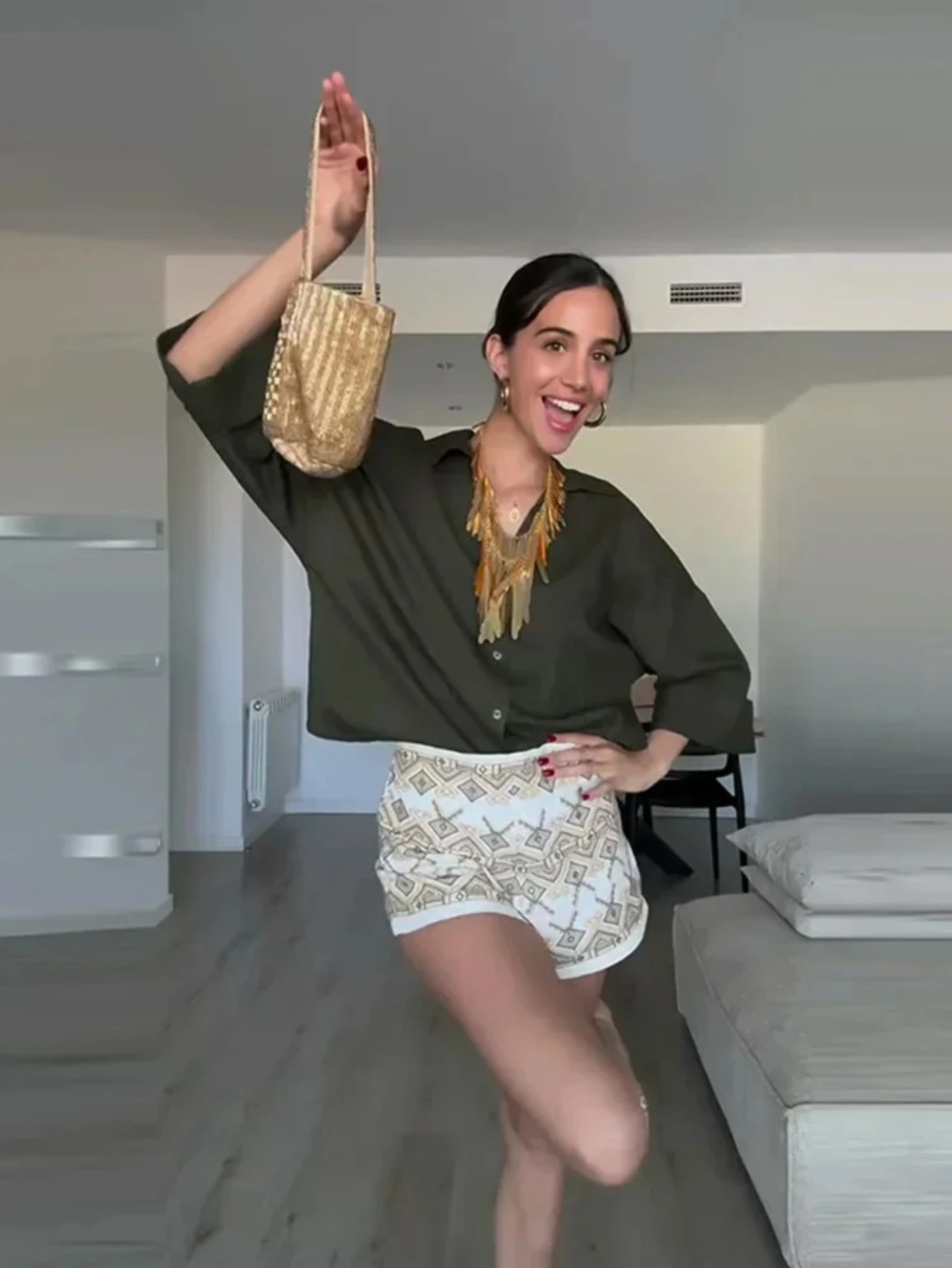 

Женские шорты с вышивкой и принтом, с молниями и карманами, с высокой талией, новинка лета 2025, уличный стиль