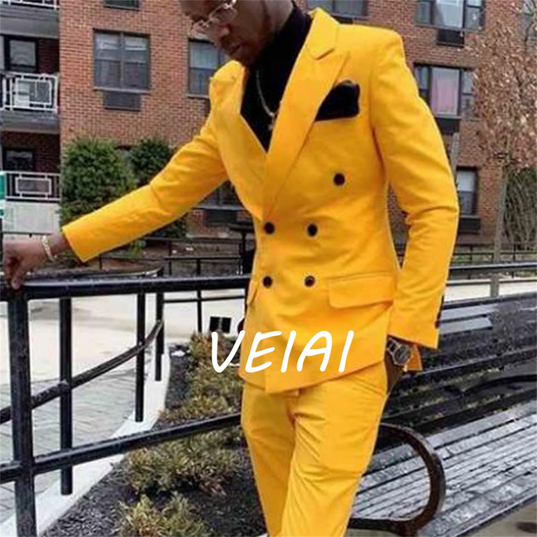 

CustomizedDouble Breasted Red Men Suits Slim Fit Groom Wedding Tuxedo Peaked Lapel 2 Pieces Male Fashion Jacket with Pants Lates