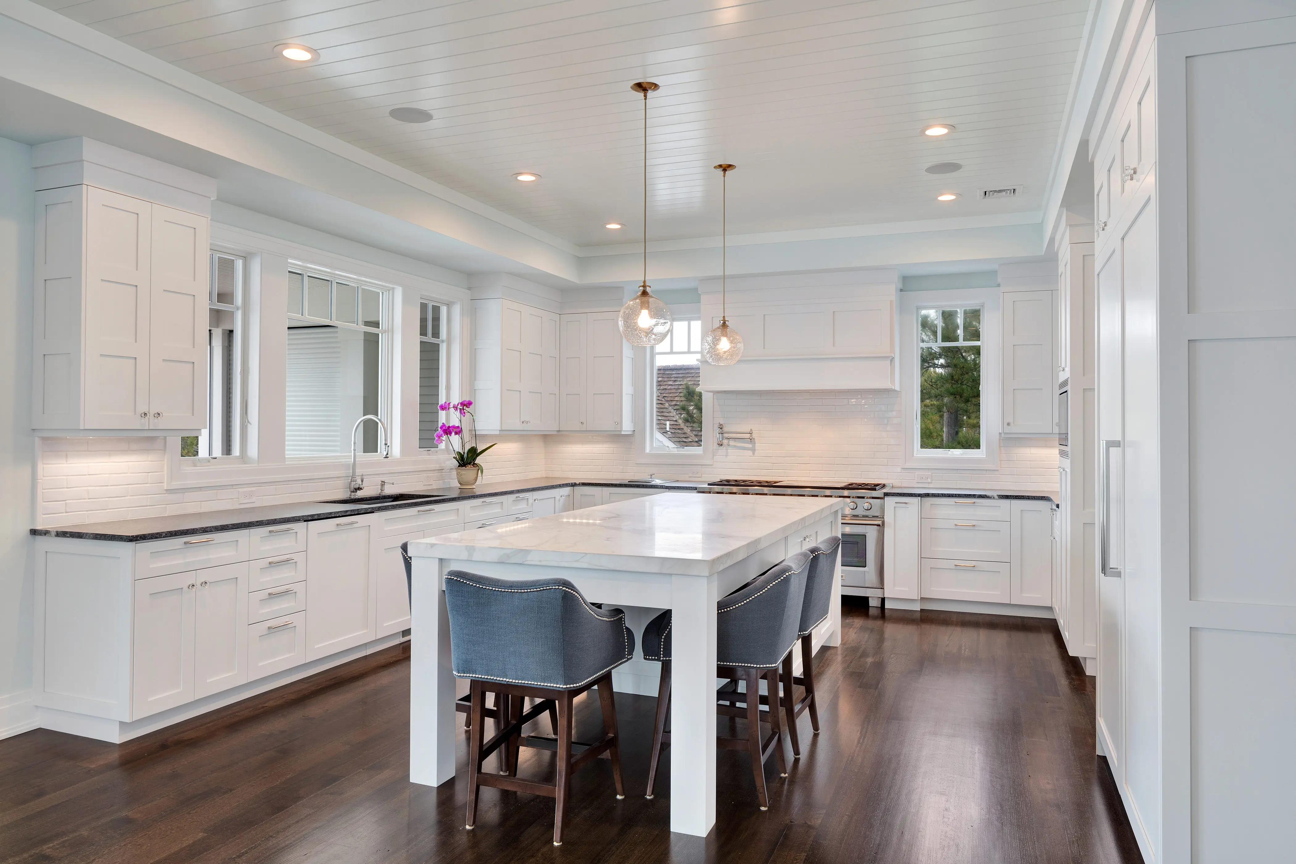 

Solid Wood Kitchen Furniture