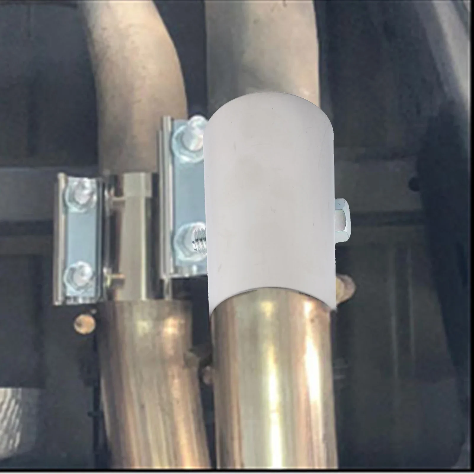and Adjustable Stainless Steel Exhaust Muffler Connector Sleeve Clamp for Secure Connection of Vehicle Exhaust Pipes
