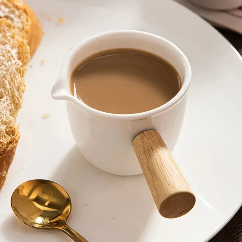 Hohe Temperaturbeständigkeit Keramik Milchkännchen Moderne Einfachheit Kaffeetasse Holzgriff Langlebige Haushalts Espresso Messbecher
