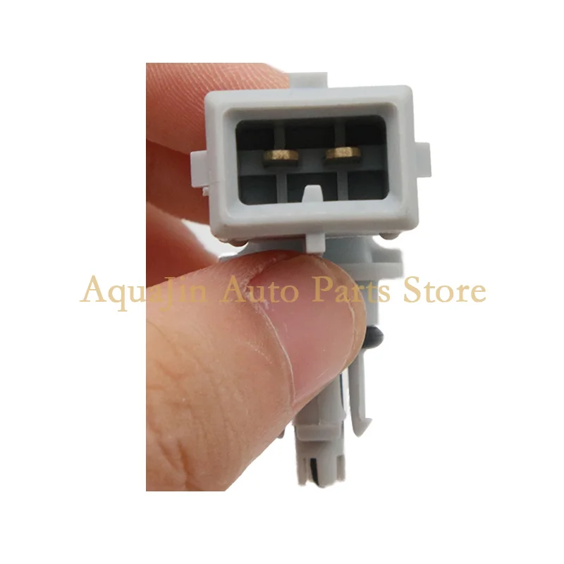 8200454482 2-pins auto luchtinlaattemperatuursensor voor Renault Clio Espace Laguna Megane Kangoo Modus Twingo Satis OE 7700101451