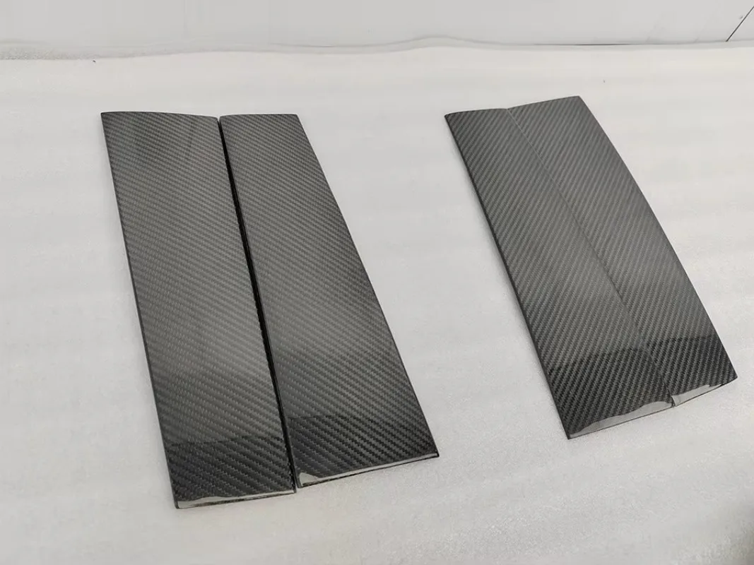 17carbon M Style Carbon Fiber B-Pillar Kits for Defender 110 (2015-2016) with Glue Tape Installation