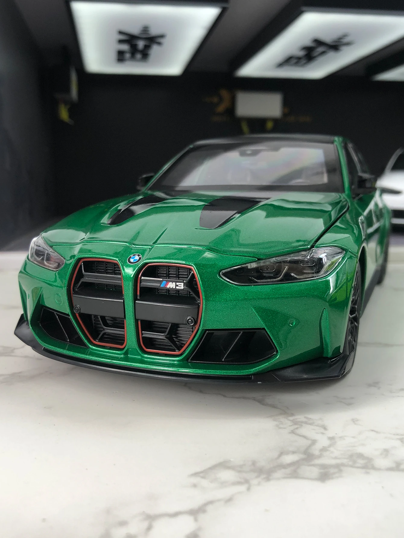 

Heimanba 1:18 Zinc Alloy BMW M3 CS LCI Model Car, Static Decoration, Metal Collection Gift Car