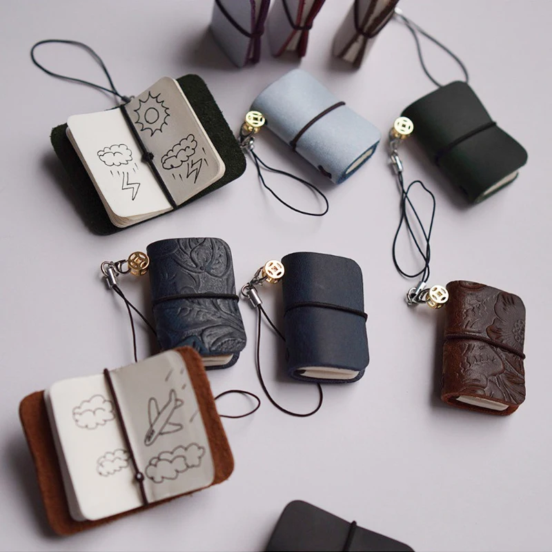 

5Cm*3Cm Mini Decorative Handwritten Genuine Leather Vintage Small Pocket Diary Portable Traveler's Notebook 64 Pages Paper Gift