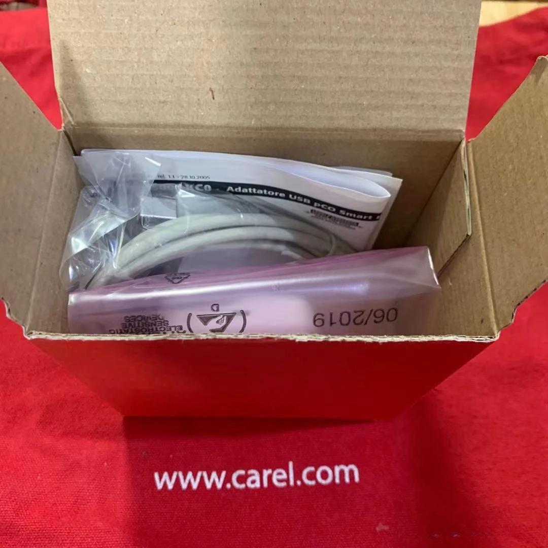 Italy CAREL programmable download line PCOS00AKC0 PCOSOOAKCO shipped on the same day