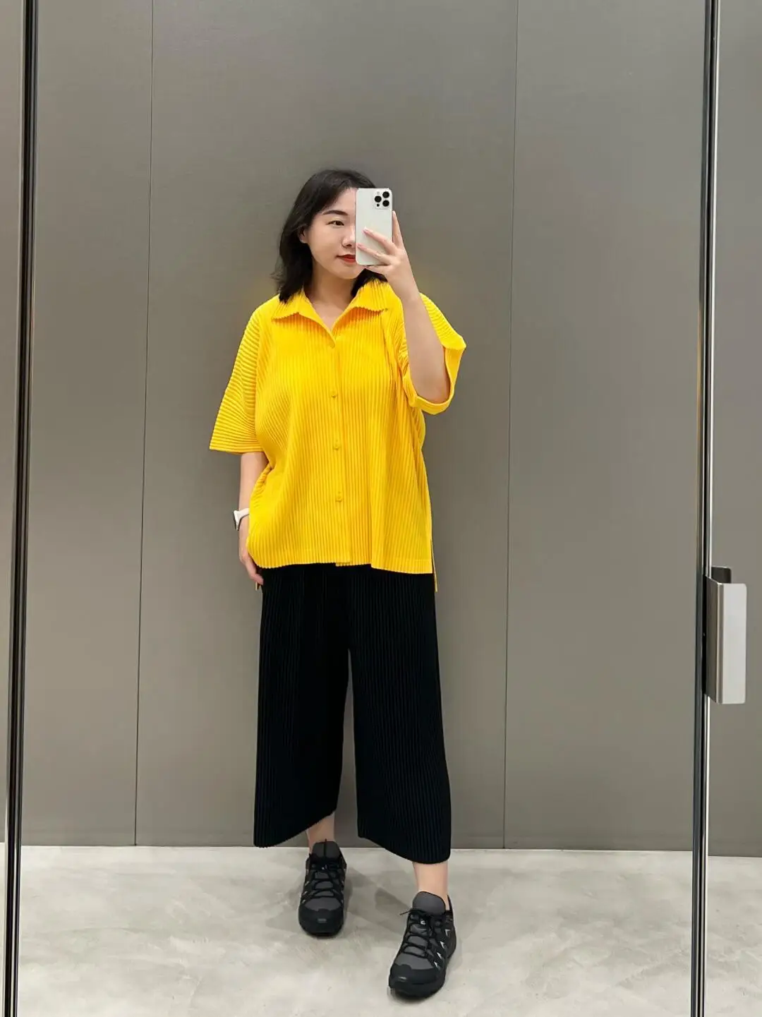 

Мужской повседневный летний кардиган с открытыми рукавами, плиссированный, свободного кроя, молодежный, модный, из полиэстера, трикотажный, износостойкий, JJ22