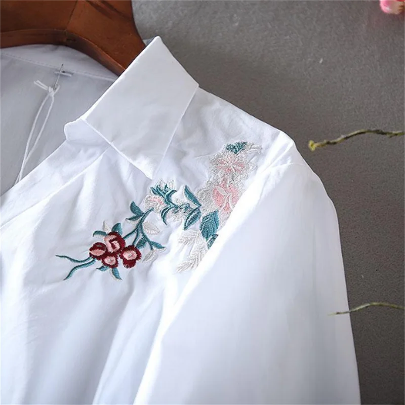 Summer Loose Blouse Women Shirt Embroidery Shirt For Women V-neck Shirt Elegant Oversized Chinese Blous Half Sleeve Female Shirt