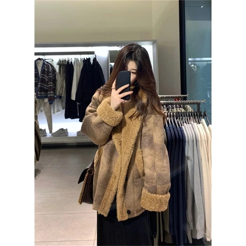 

Brown Blend Dyed Fur One-piece Lamb Wool Jacket for Women's Winter New Style Thick and Lazy Loose Coat Female Clothing