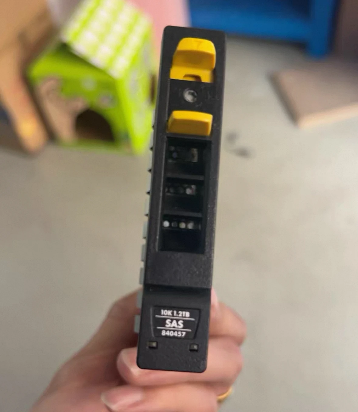 

For 3PAR 840457-001 840457 1.2T 7.2K SAS 2.5 E7X49A server hard drive