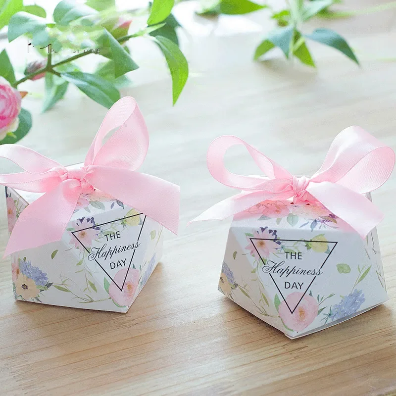 

European Pink diamond shape flower Happiness Day Candy Boxes Wedding Favors paper Gift Box Party Chocolate box