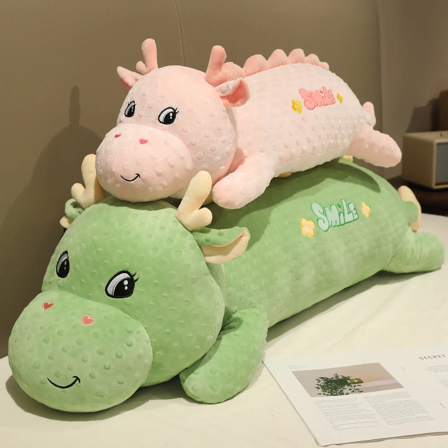 

Большой красочный лежачий дракон, плюшевые игрушки, дышащая, уютная, лежачая, лежачая подушка с драконом, мягкий спальный компаньон, милый декор для комнаты