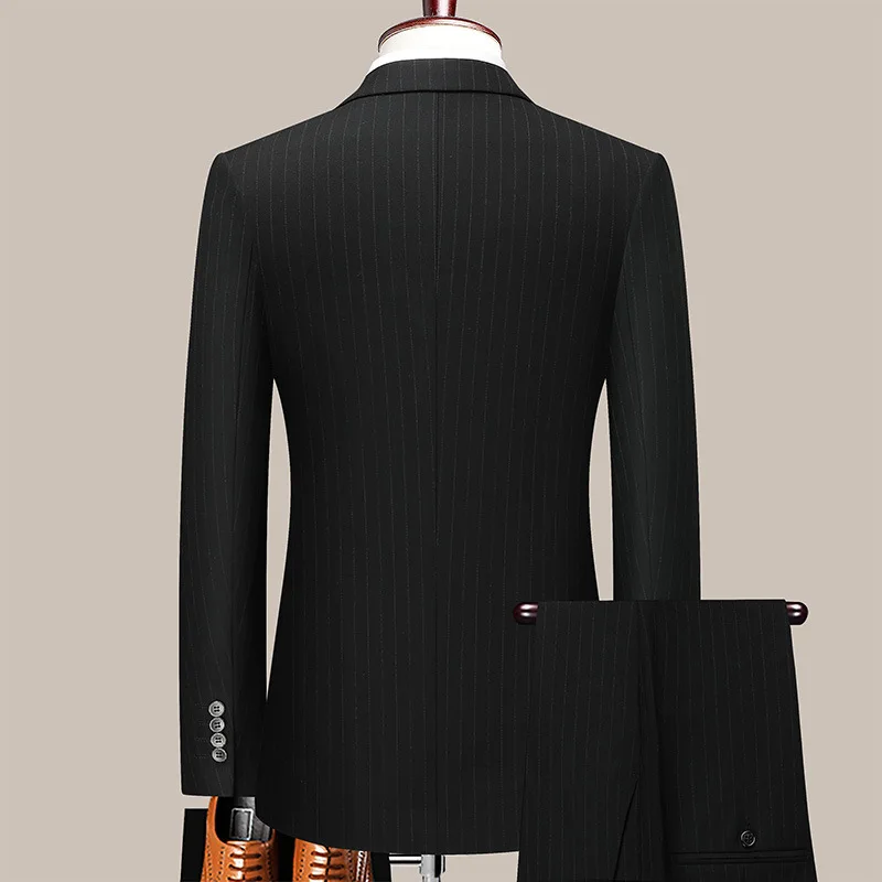 (138) Customized Men’s Autumn and Winter New Fashion Business Casual Groom’s Wedding Suit